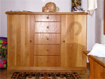 Kommode aus Holz